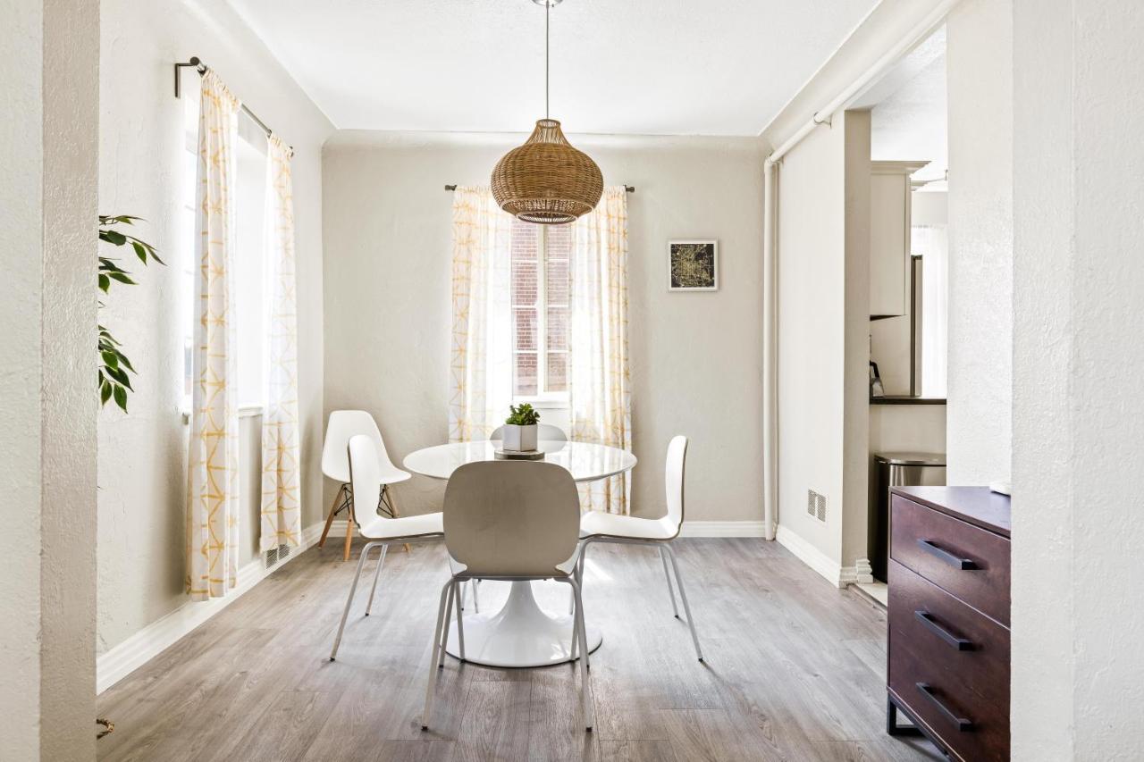 Stylish City Retreat - King Beds - Walk To Sloans Lake Denver Bagian luar foto